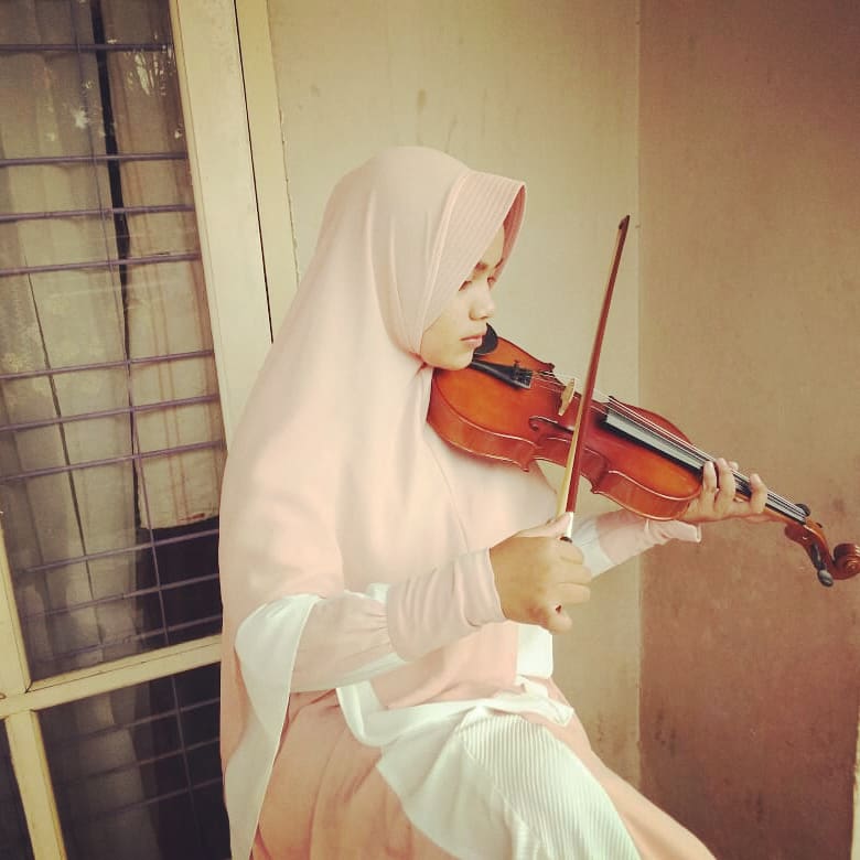 Biola dan Hidup yang&nbsp;Dirayakan