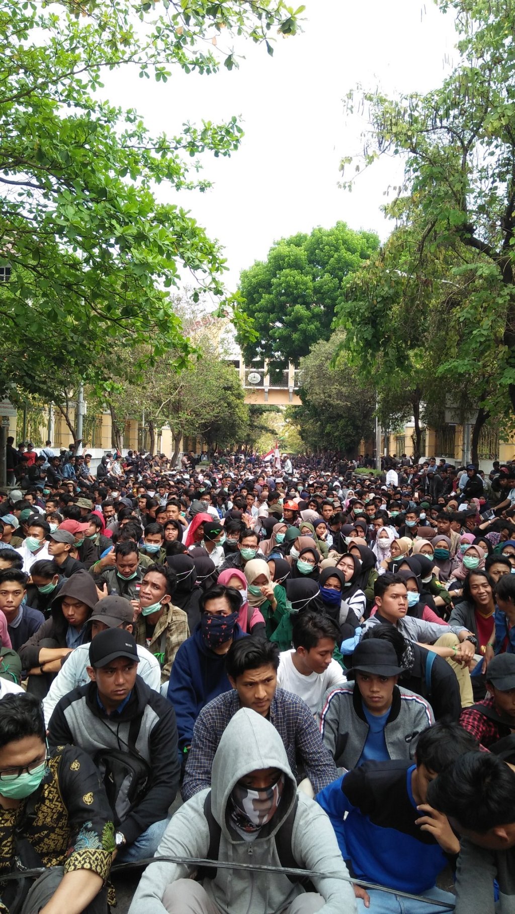 Panduan Taktik Buat Mahasiswa yang Ingin Melawan Rektor&nbsp;Otoriter