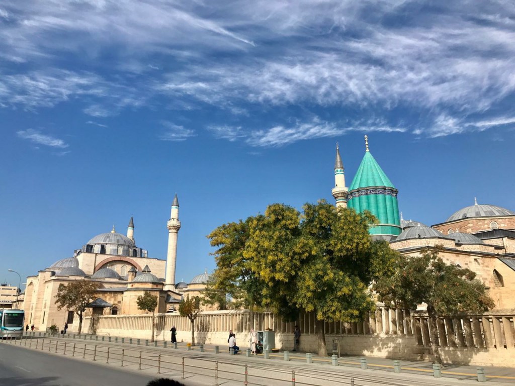 Berjalan ke Konya, Singgah Sebentar di&nbsp;Mevlana